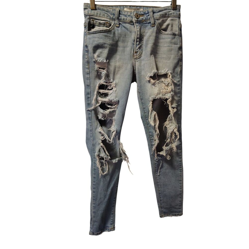 KanCan Size 25 Distressed Jeans